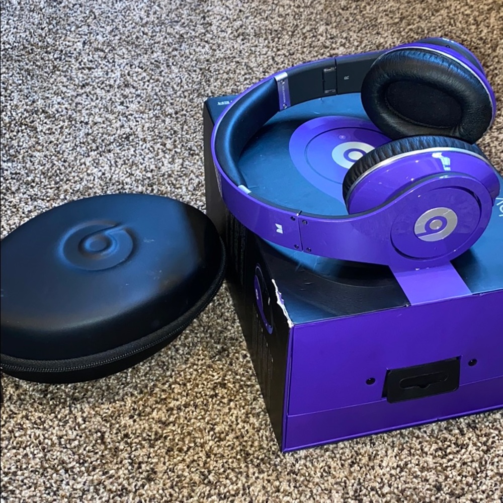 Purple Beats by Dre